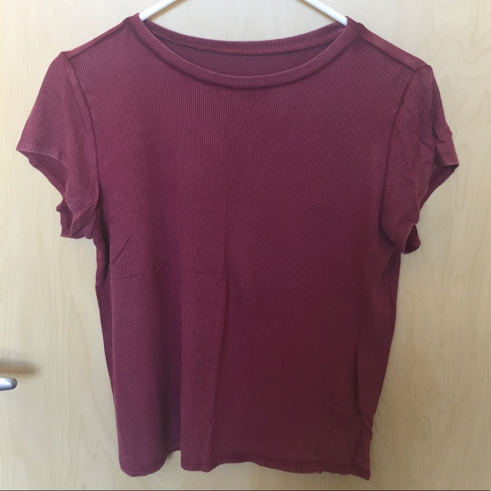American Eagle Maroon Short Sleeve